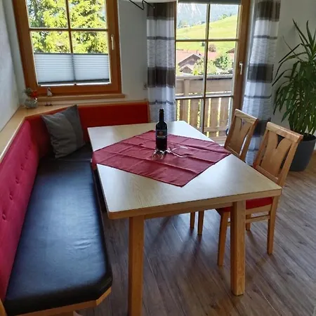 Haus Gipfelblick * Lermoos